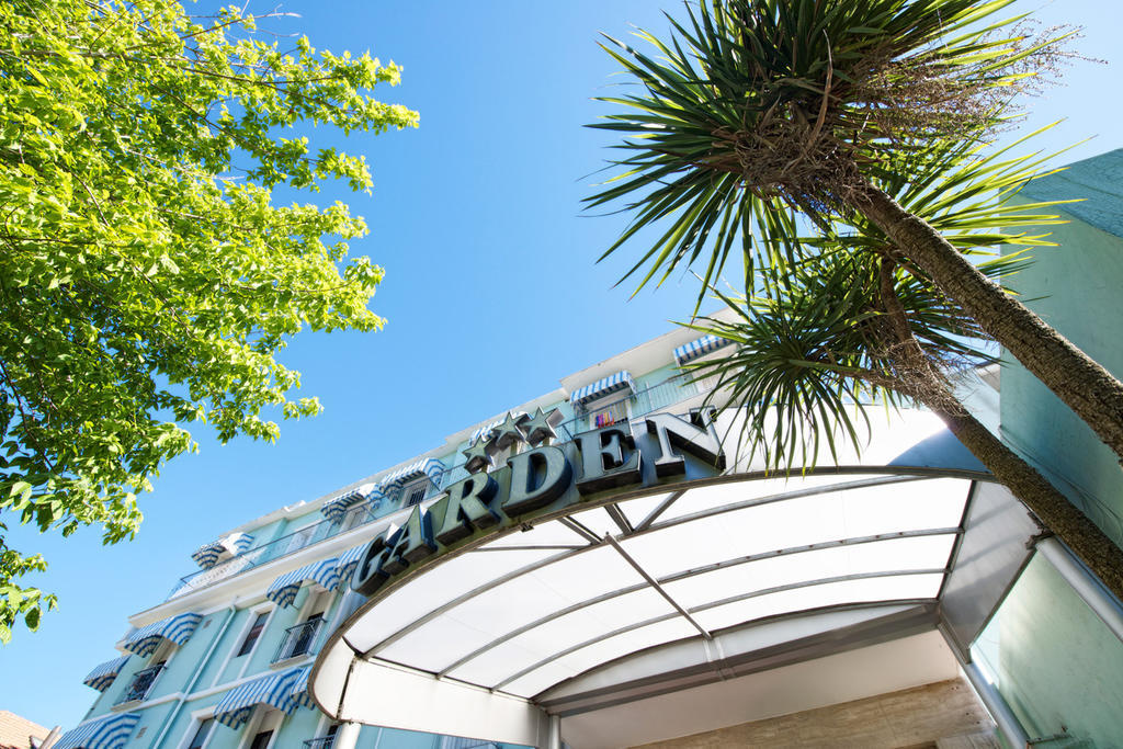 Hotel Garden Cattolica Exterior photo